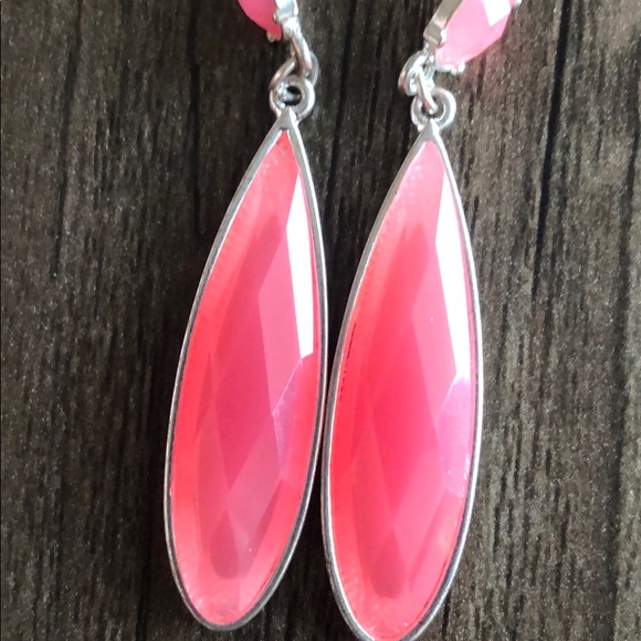Pink drop & dangle earrings - Picture 2 of 4